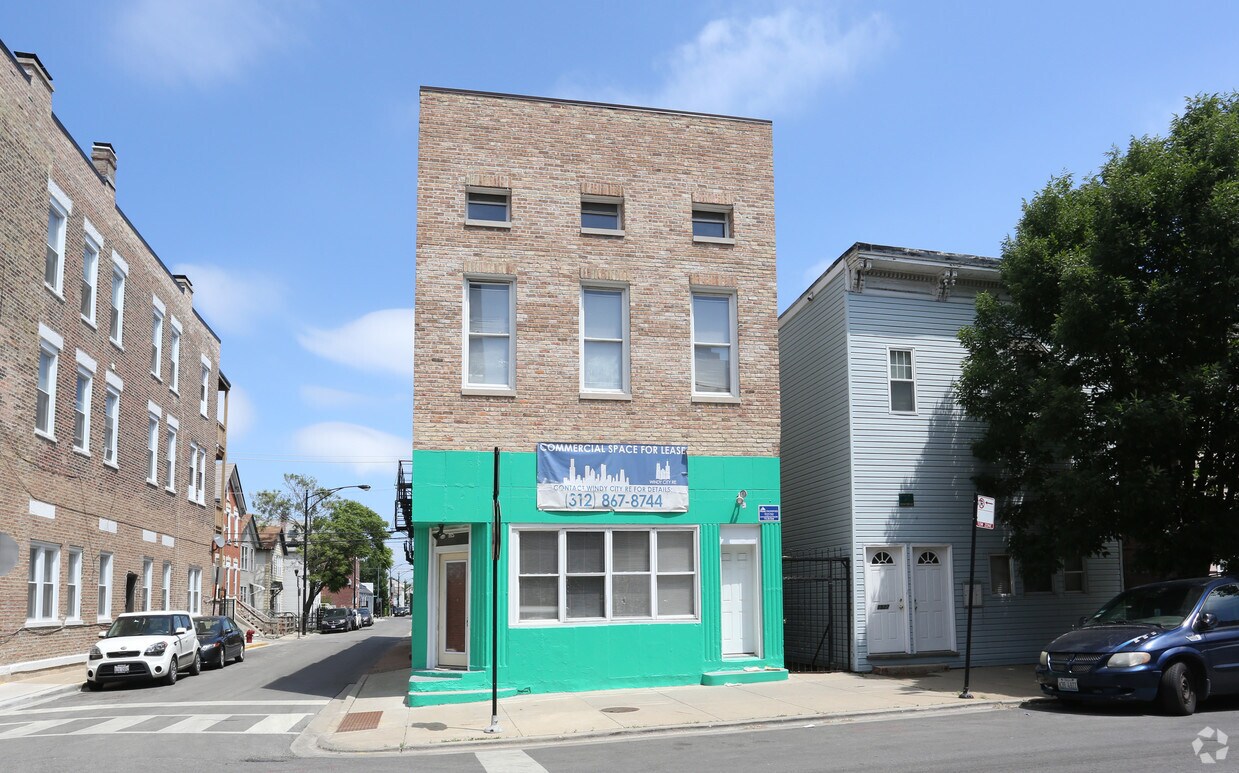 Foto principal - 1925 S Racine Ave