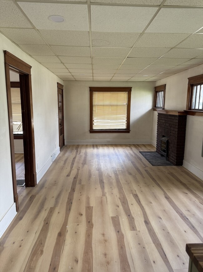 Foto del edificio - 2232 Youngstown Rd SE