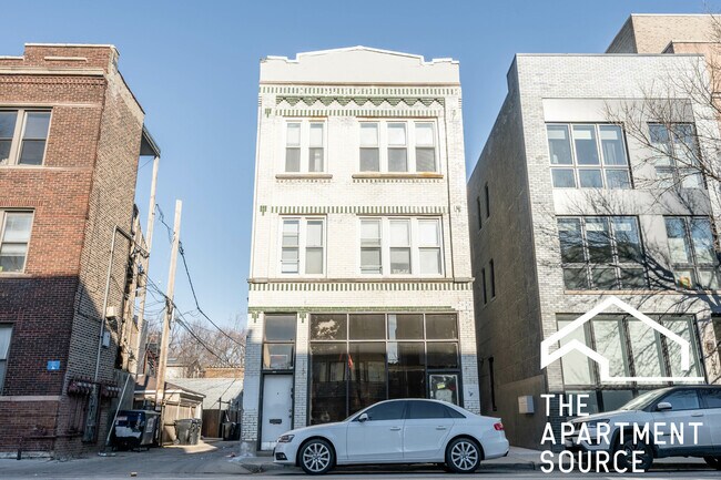 Foto del edificio - 2246 W Armitage Ave