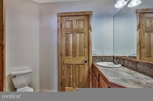 Building Photo - 4 br, 2 bath House - 3606 S Upper Truckee Rd