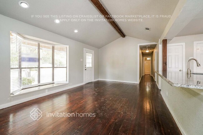 Foto del edificio - 213 E Gail Ln