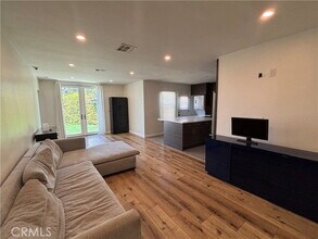 Building Photo - 6529 Aura Ave