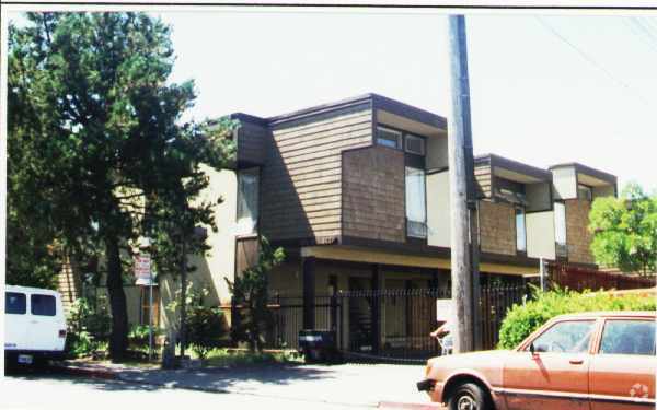 Primary Photo - Marina Village Apartments