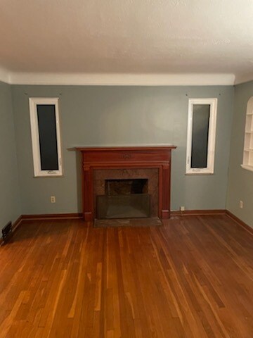Living Room - 1571 Lincoln Ave