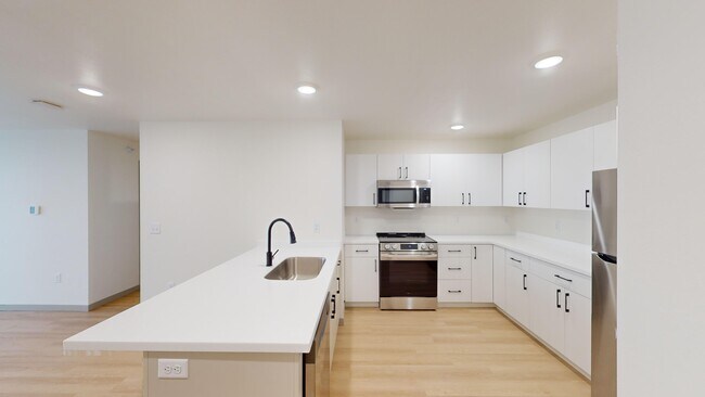 Kitchen - Jefferson Reserve Apartments