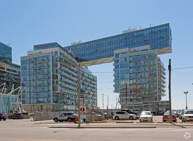 The Residences of Pier 27 Phase 1