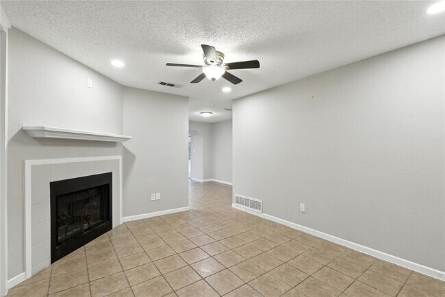 Building Photo - 4103 Koala Dr