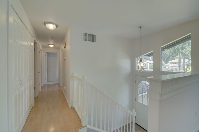 Foto del edificio - 13930 122nd Ave NE