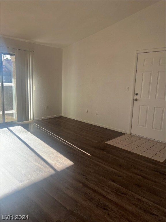 Foto del edificio - 2300 E Silverado Ranch Blvd