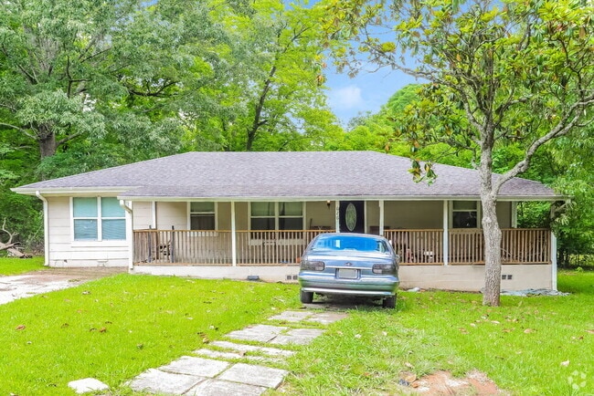 Building Photo - 626 Asberry St