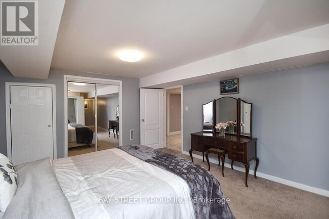 Building Photo - 10 Coral Harbour Crescent