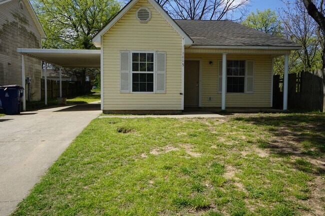 Foto del edificio - 3 Bed 2 Bath House Close to Chicken Plant ...