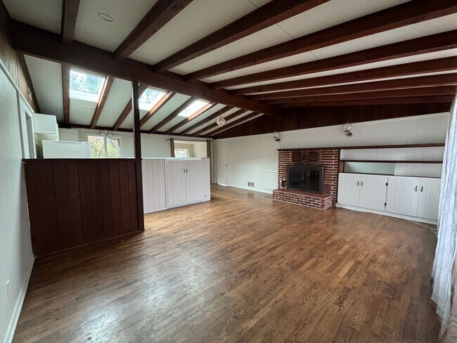 Foto del edificio - Beautiful 3 Bedroom home in the heart of Ashland