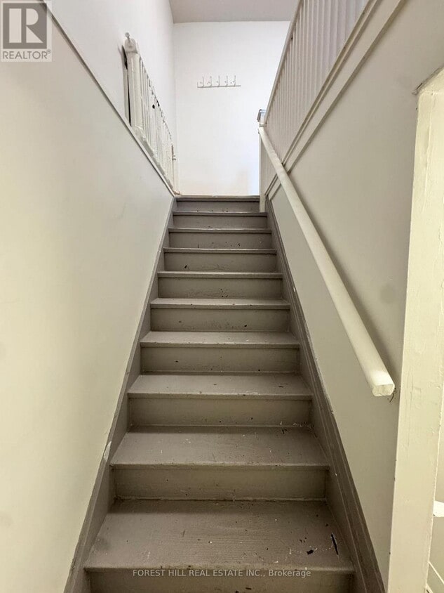 Photo principale - 1077 Bathurst St