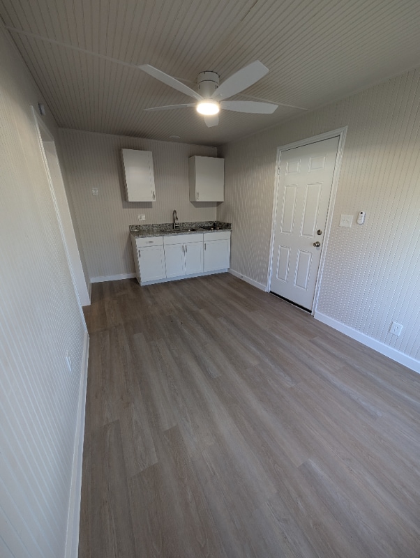 Building Photo - 1007 Bois D'Arc St