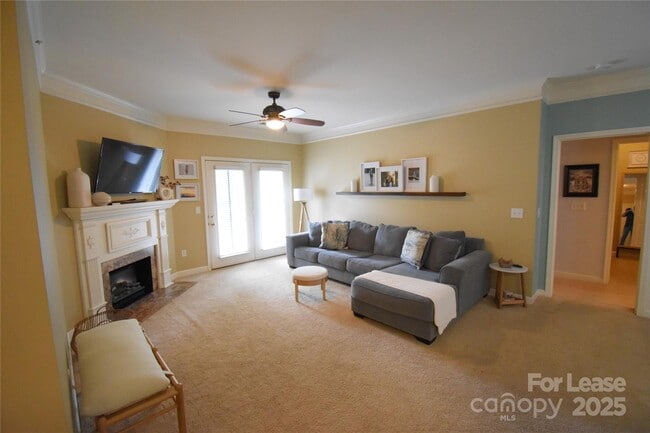 Building Photo - 16423 Golden River Ln