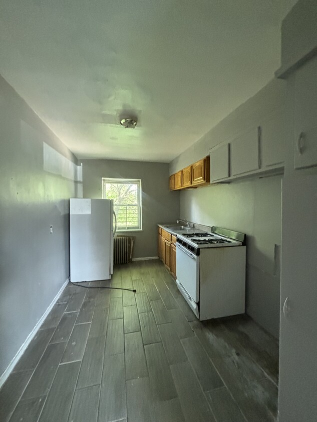 70 Crawford 5 - 71 Crawford St
