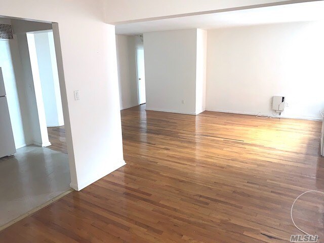 Foto del edificio - 210 Shore Rd