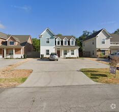 Building Photo - 112 Waverly Dr