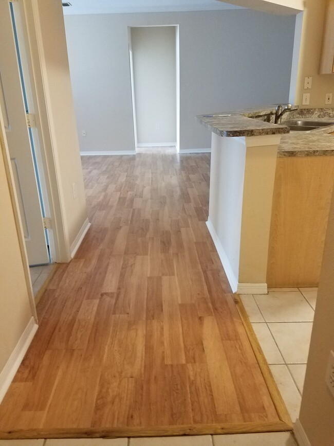 Entry Foyer - 10961 Burnt Mill Rd