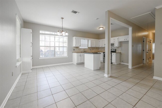 Foto del edificio - 7131 Point Avery Dr