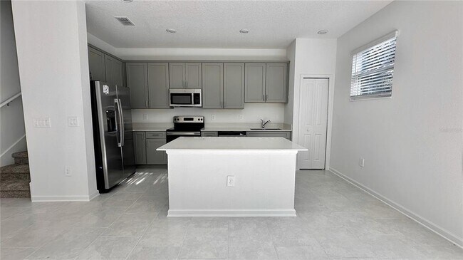 Foto del edificio - 7600 Stone Crk Trl