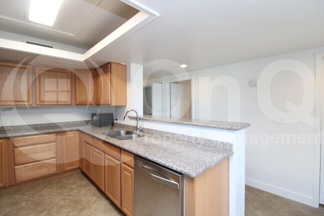 Foto del edificio - 3027 S Clementine Dr