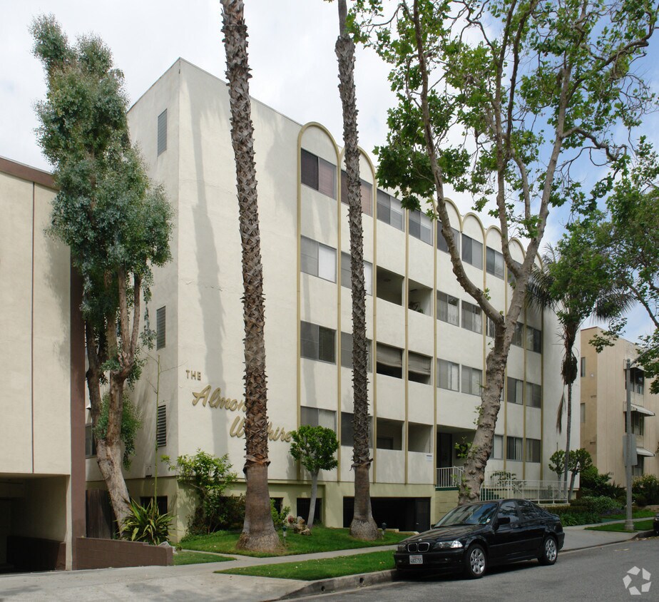 Building Photo - Almont Wilshire Apartments