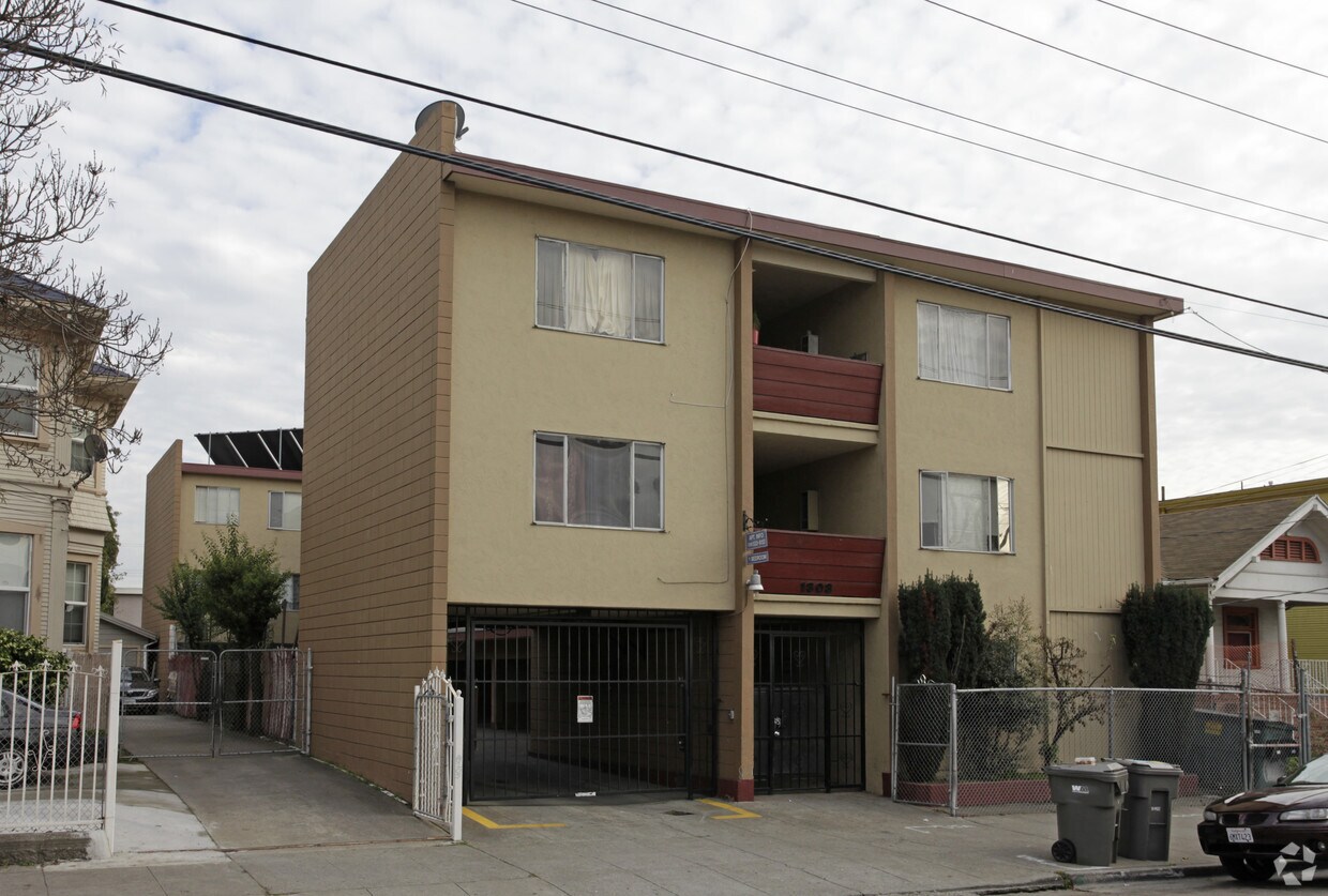 Foto principal - 1808 Fruitvale Ave