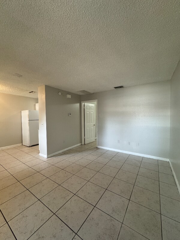 Building Photo - 3018 Allred Dr