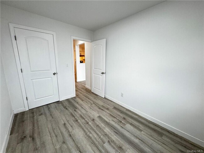 Foto del edificio - 1813 Patterson Ave