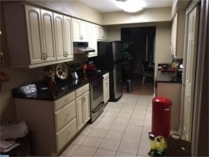 Building Photo - 3 story townhome in Kings Grant