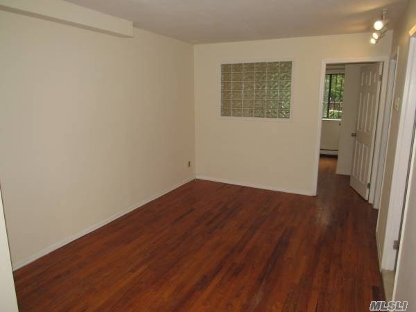 Building Photo - 112-15 75th Ave