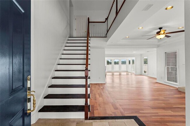 Foto del edificio - 1695 Spinnaker Dr