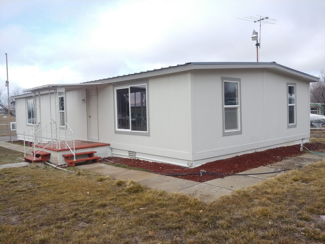 Primary Photo - 3 Bedroom Family Home