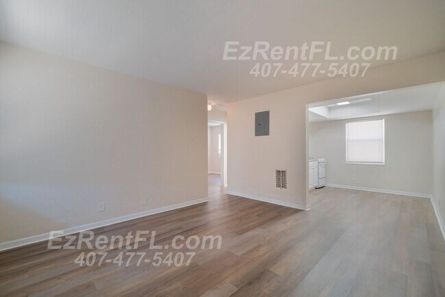 Building Photo - 632 8th St