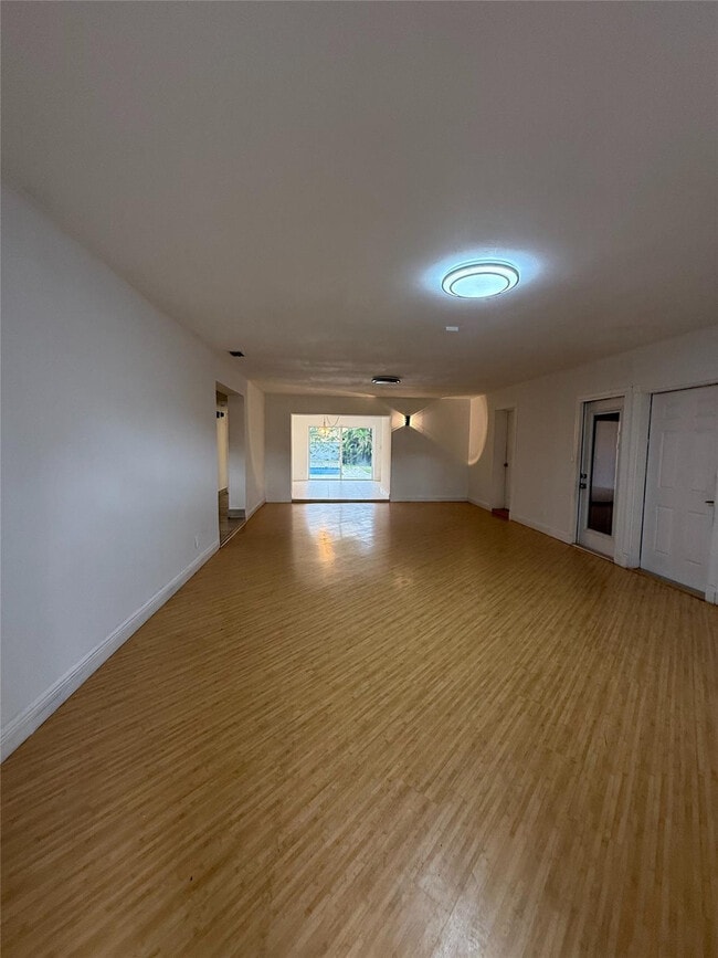 Foto del edificio - 4021 SW 1st St