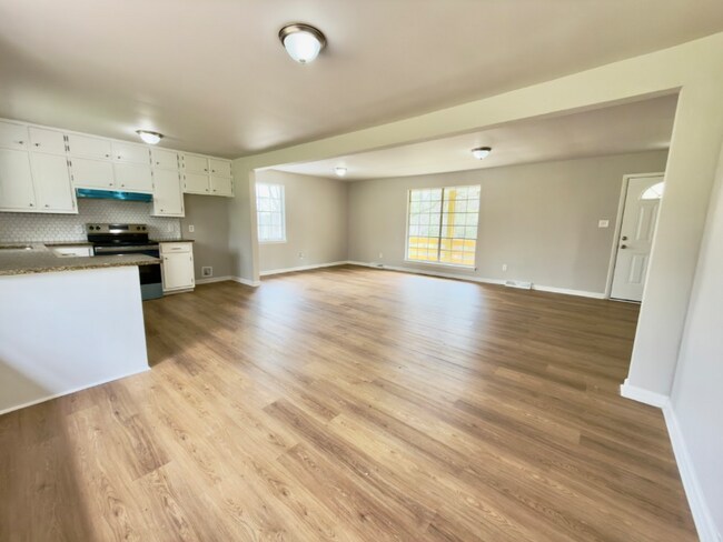 Foto del edificio - 413 Wadsworth Dr