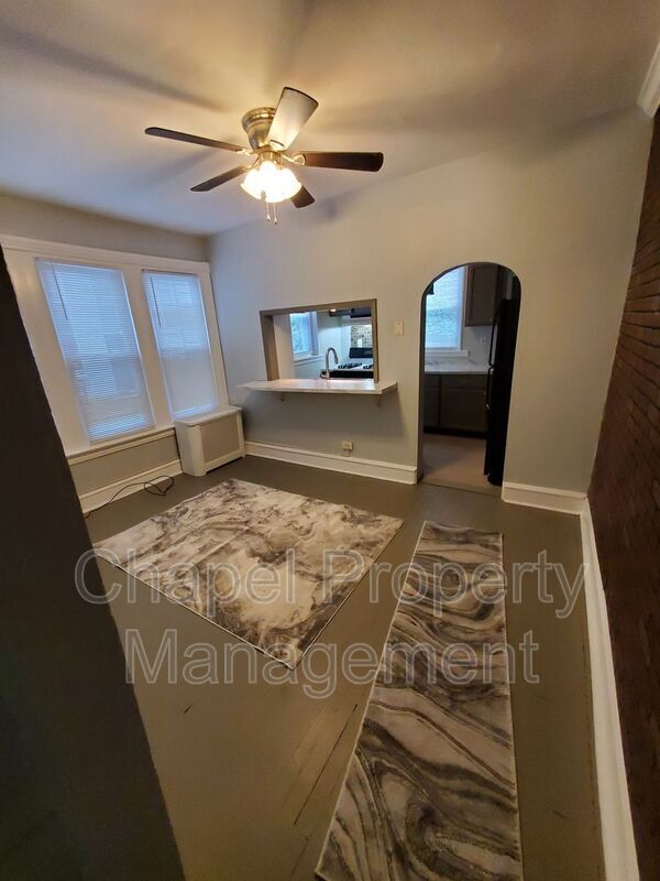Foto del edificio - 6135 Jefferson St