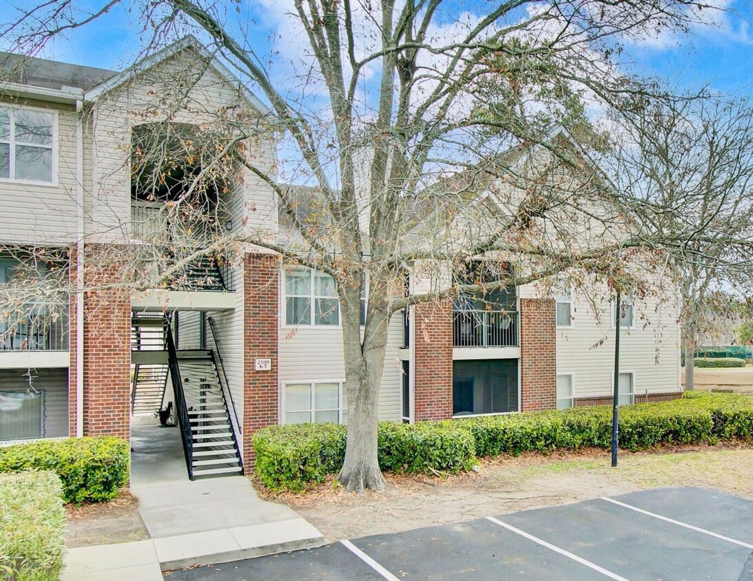 Primary Photo - Three bedroom condo 3 miles from IOP - The...