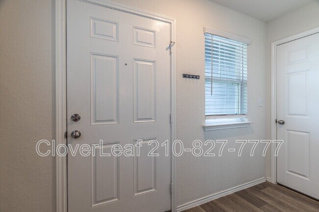 Foto del edificio - 6026 Bluestem Wy