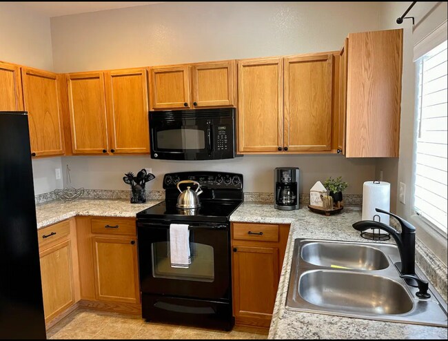 Building Photo - 2073 Squawbush Ridge Grv