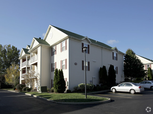 KingsGate Apartments - Kirkwood, MO | Apartments.com