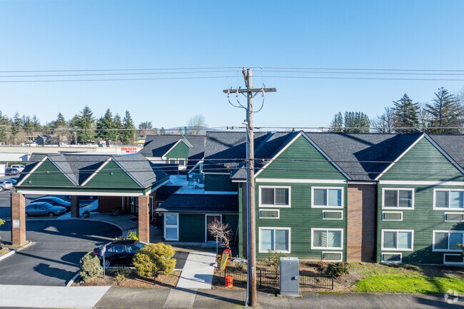 Exterior - Abigail Court - Student Housing