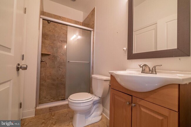 Foto del edificio - 1833 N 19th St