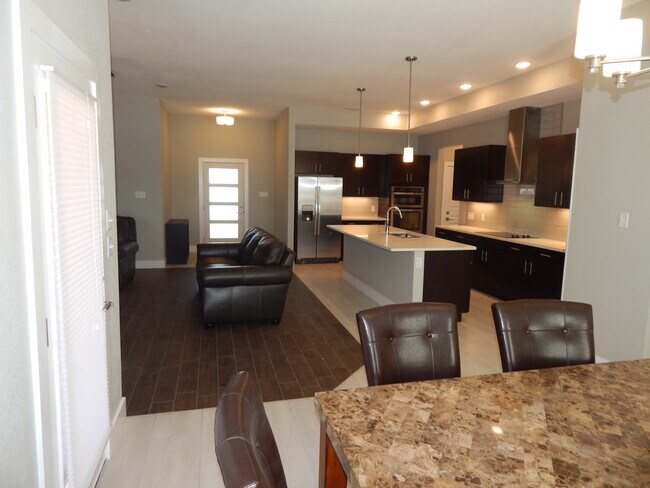 Building Photo - 6641 Summerwood Trial