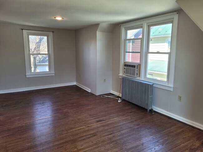 Foto del edificio - 212 N Queen St