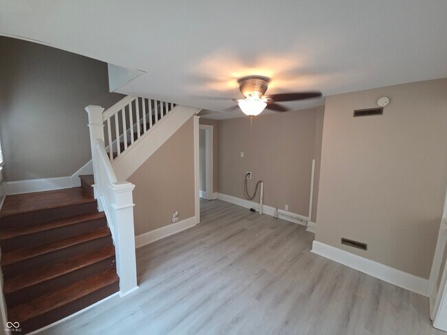 Foto del edificio - 1337 W Lee St