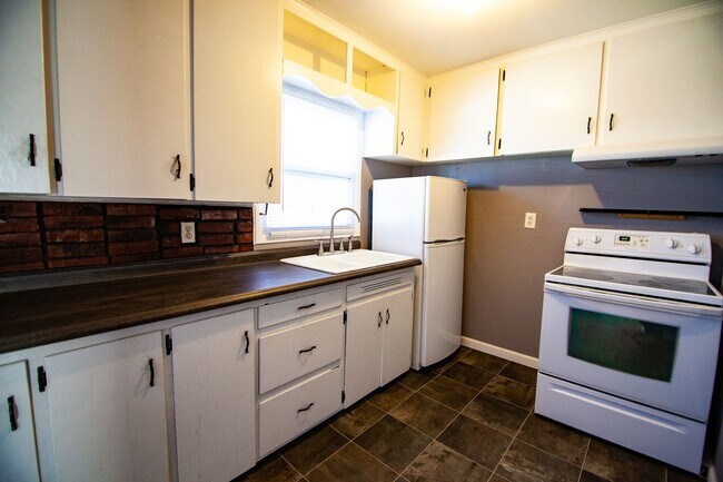 Foto del edificio - 1928 Santa Fe S