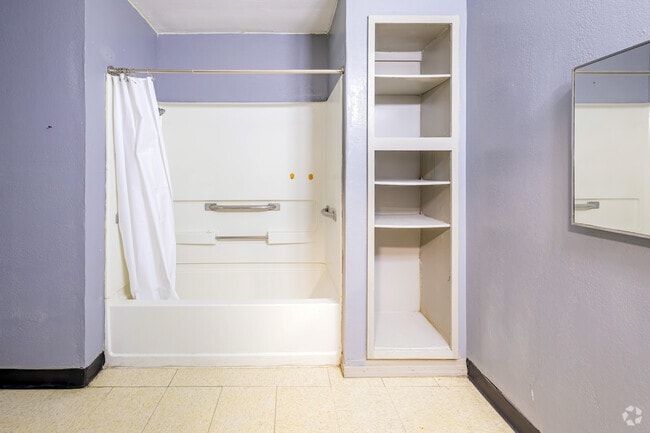 Studio F1 - 550SF - Bathroom - Jubilee Residences